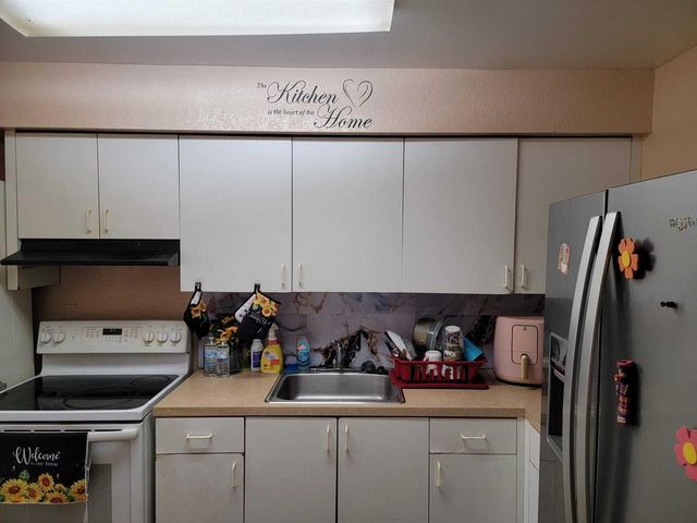 606 NW 179th Street, Miami Gardens, FL 33169