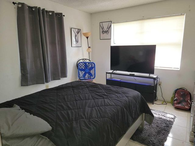 606 NW 179th Street, Miami Gardens, FL 33169