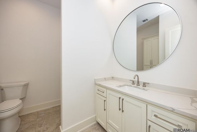 18238 Woodland Cove Dr, Baton Rouge, LA 70817