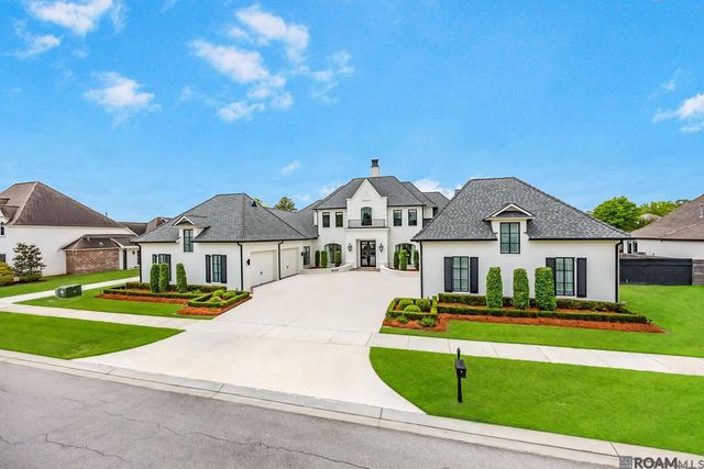 18238 Woodland Cove Dr, Baton Rouge, LA 70817