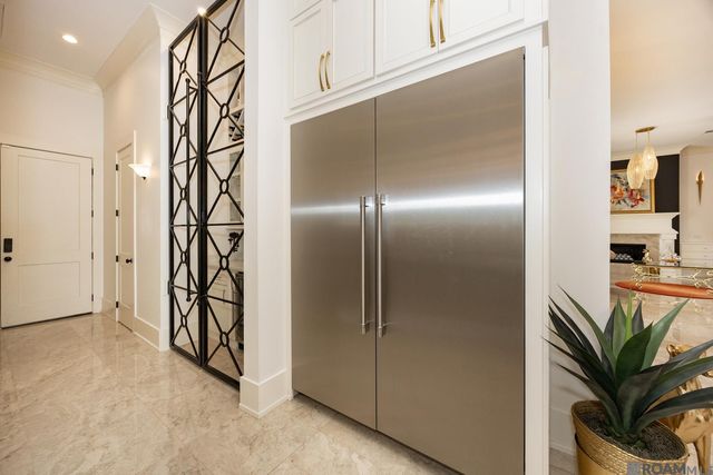 18238 Woodland Cove Dr, Baton Rouge, LA 70817