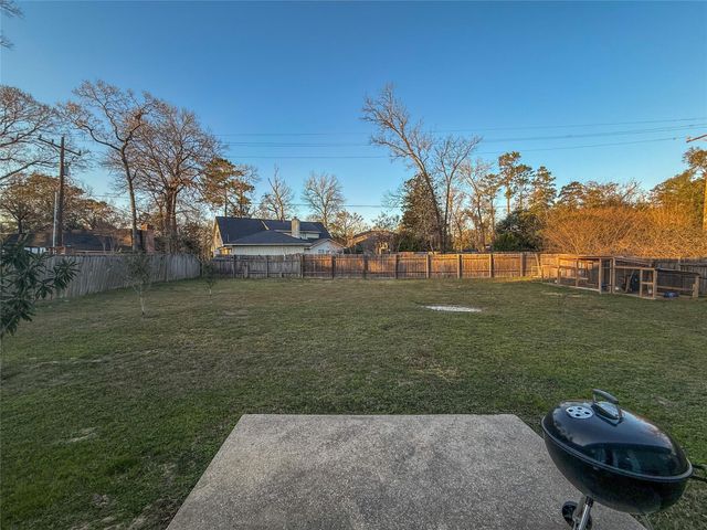 603 Mosswood Drive, Conroe, TX 77302
