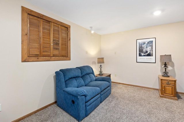 701 Parkridge PLACE, Onalaska, WI 54650