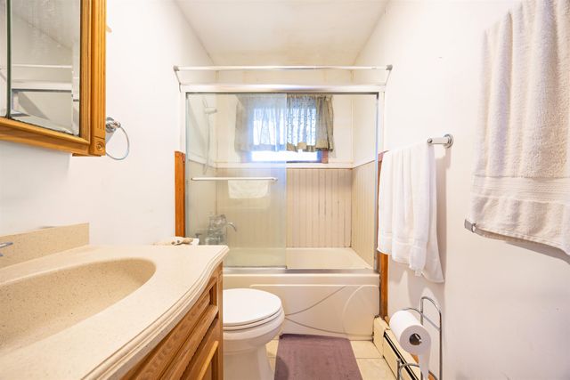 117 Underclyffe Road, St. Johnsbury, VT 05819