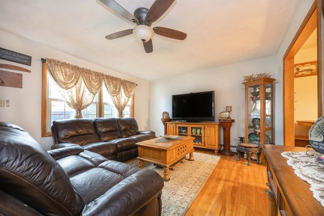 117 Underclyffe Road, St. Johnsbury, VT 05819