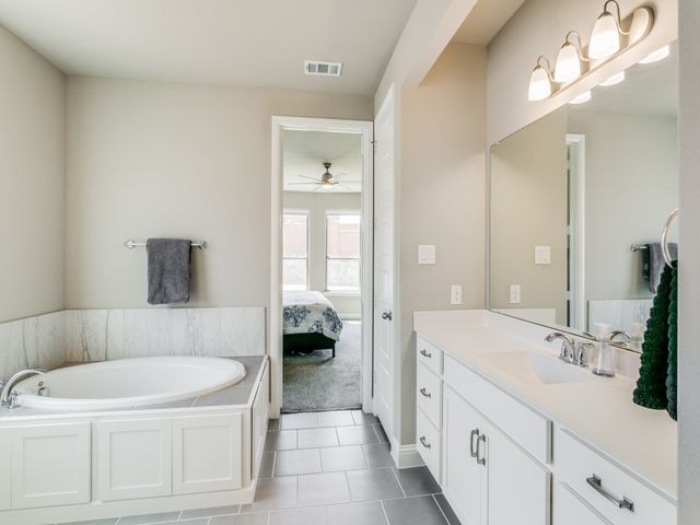 14225 Spitfire Trail, Fort Worth, TX 76262