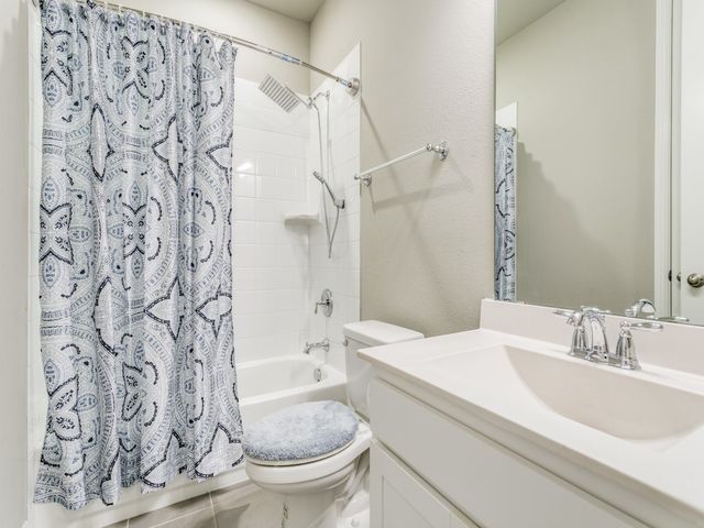 14225 Spitfire Trail, Fort Worth, TX 76262
