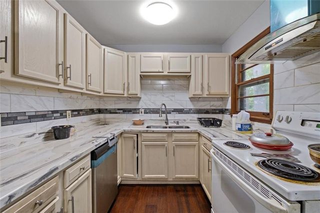 4642 Bartlett Road, Forest Park, GA 30297