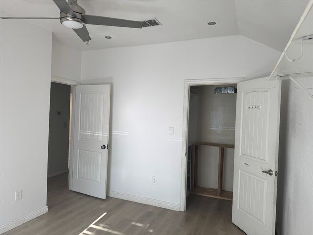 422 Avenue Avenue E, Dallas, TX 75203