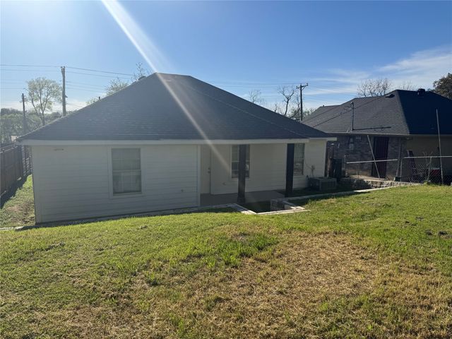 422 Avenue Avenue E, Dallas, TX 75203