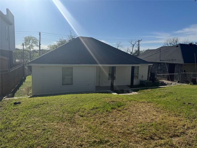 422 Avenue Avenue E, Dallas, TX 75203