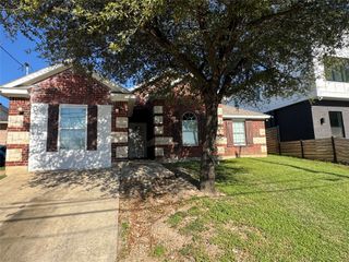 422 Avenue Avenue E, Dallas, TX 75203