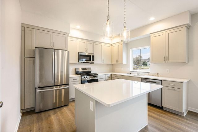 2011 Topaz Lane, Portage, MI 49002