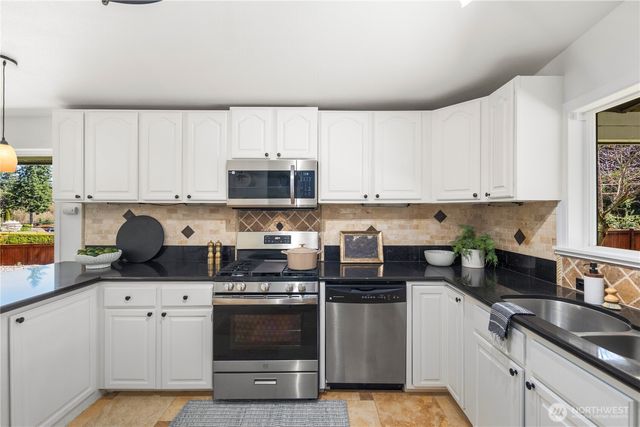 3916 S 374th Street, Auburn, WA 98001