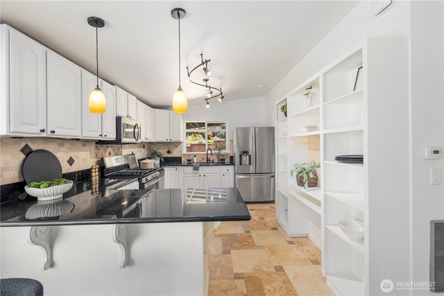 3916 S 374th Street, Auburn, WA 98001