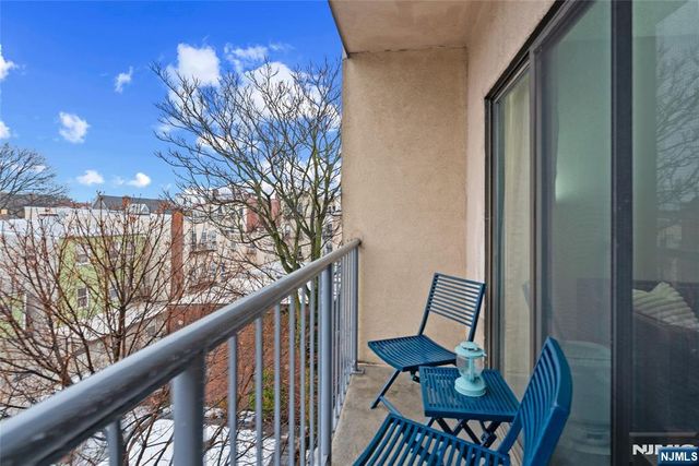 318 38th Street 407, Union City, NJ 07087