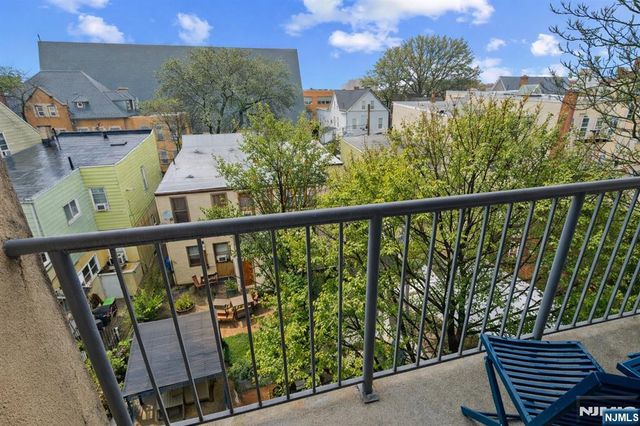 318 38th Street 407, Union City, NJ 07087