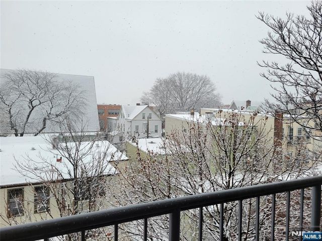 318 38th Street 407, Union City, NJ 07087