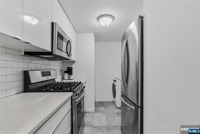 318 38th Street 407, Union City, NJ 07087