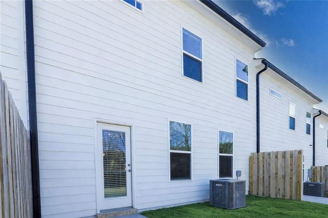 8143 Tiger Way, Riverdale, GA 30296