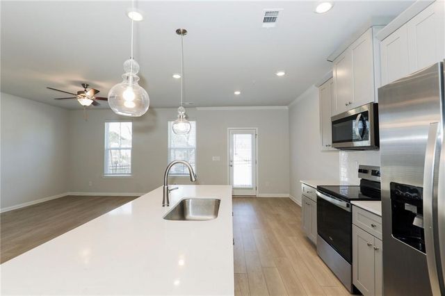 8143 Tiger Way, Riverdale, GA 30296