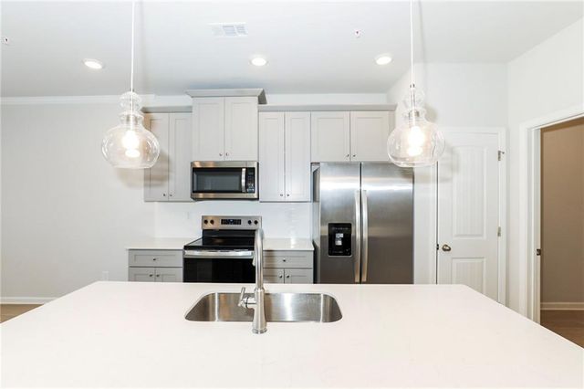 8143 Tiger Way, Riverdale, GA 30296