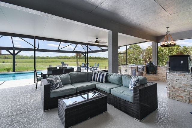 508 SW Bradshaw Circle, Port St. Lucie, Port St Lucie, FL 34953