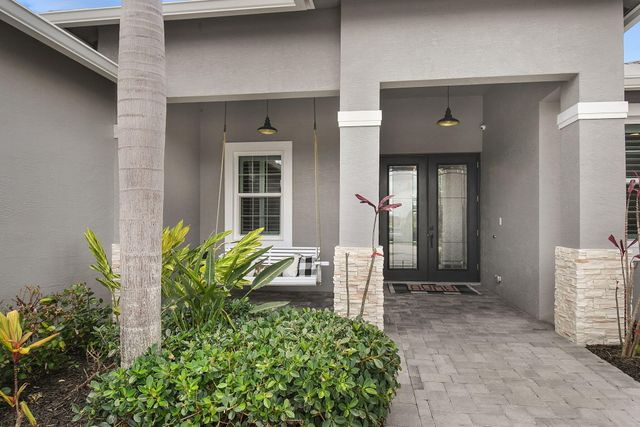 508 SW Bradshaw Circle, Port St. Lucie, Port St Lucie, FL 34953