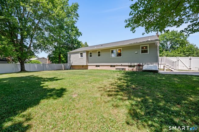 100 Northview Drive, South Windsor, CT 06074