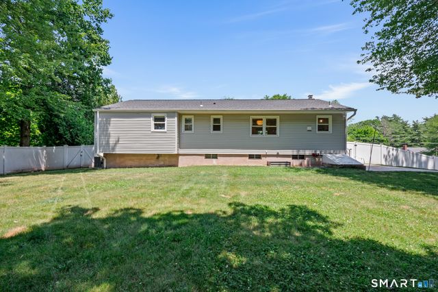 100 Northview Drive, South Windsor, CT 06074