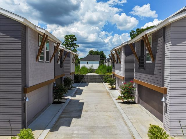 862 Paul Quinn Street A, Houston, TX 77091