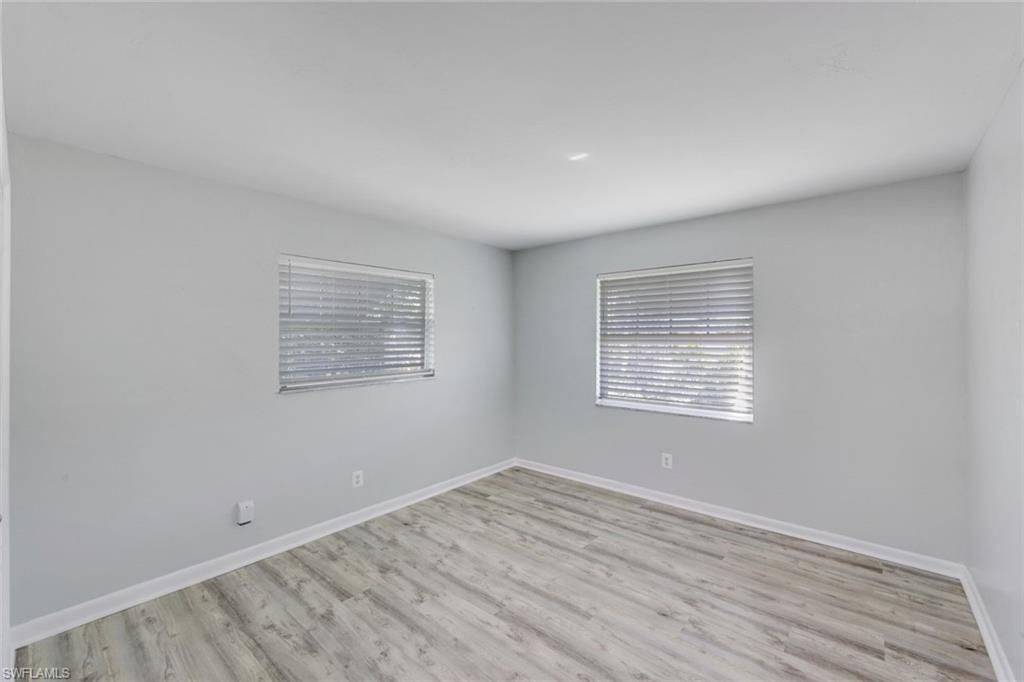 Image 13 of property listing at 4240 SE 3rd AVE, Cape Coral, FL 33904