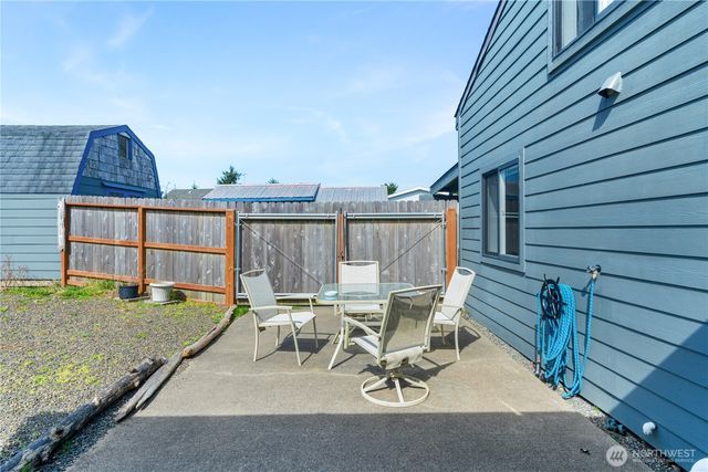 309 S Razor Clam Drive SW, Ocean Shores, WA 98569