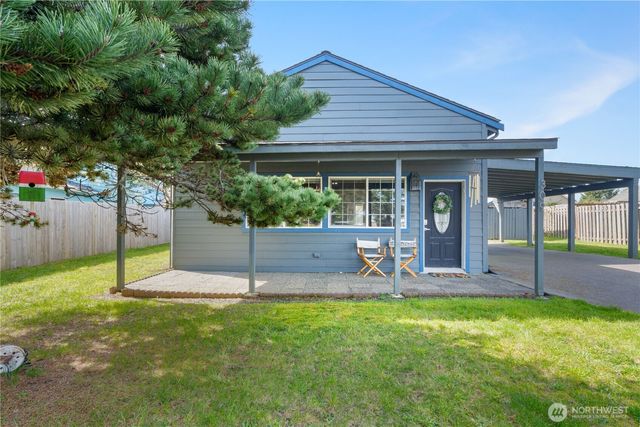 309 S Razor Clam Drive SW, Ocean Shores, WA 98569