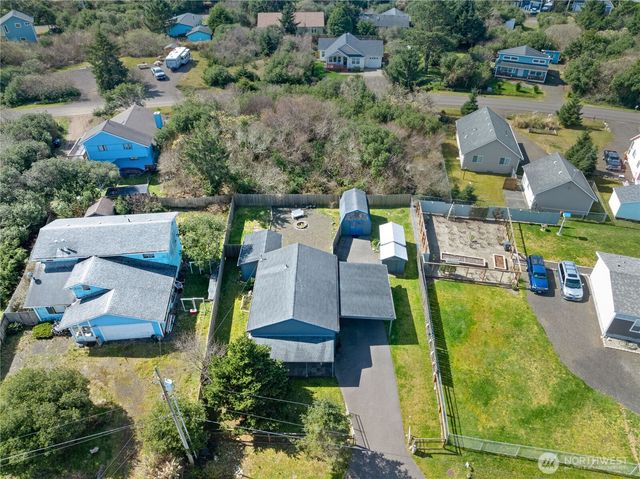 309 S Razor Clam Drive SW, Ocean Shores, WA 98569