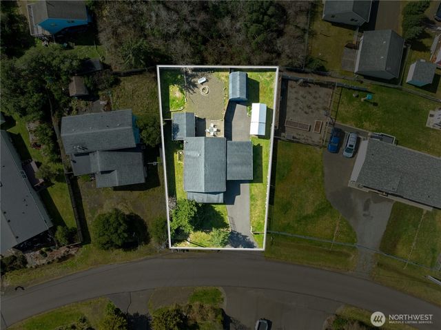 309 S Razor Clam Drive SW, Ocean Shores, WA 98569