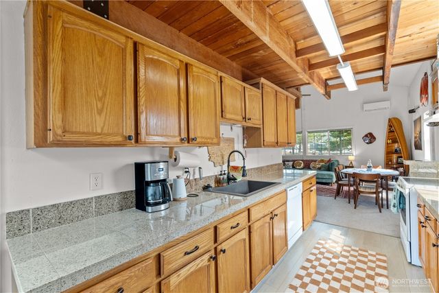 309 S Razor Clam Drive SW, Ocean Shores, WA 98569