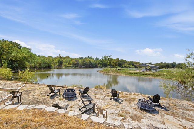 3201 Lucky Pepper Drive, Cresson, TX 76035