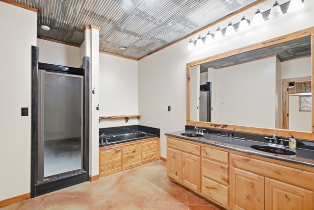 3201 Lucky Pepper Drive, Cresson, TX 76035