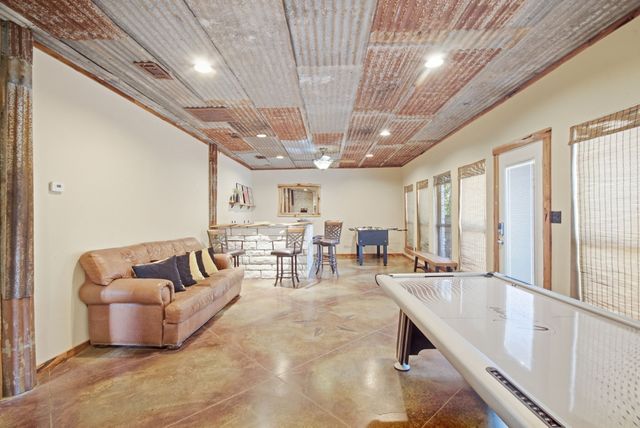 3201 Lucky Pepper Drive, Cresson, TX 76035