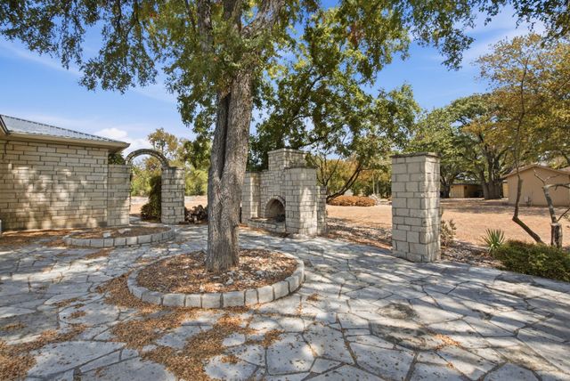 3201 Lucky Pepper Drive, Cresson, TX 76035