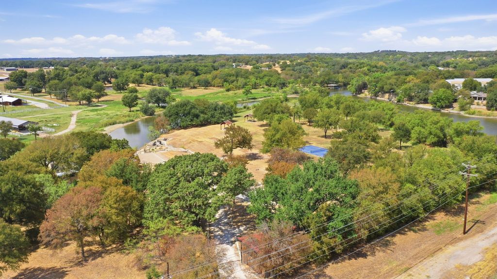 3201 Lucky Pepper Drive, Cresson, TX 76035 — photo 3