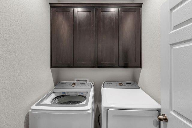 707 Eves Necklace DR, Buda, TX 78610