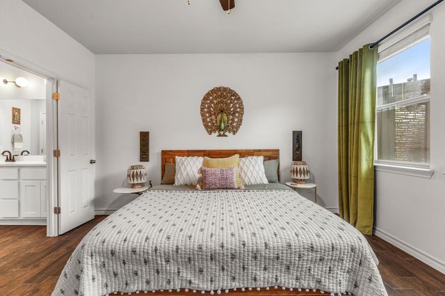 707 Eves Necklace DR, Buda, TX 78610