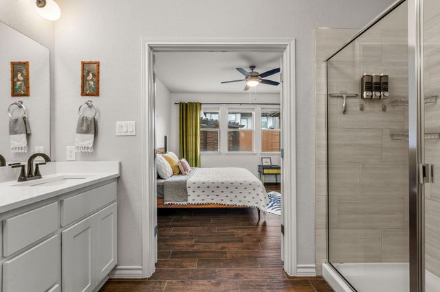 707 Eves Necklace DR, Buda, TX 78610