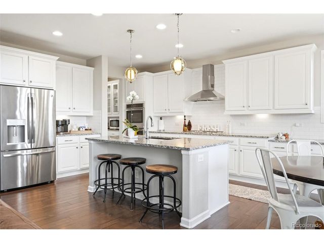 2900 Rising Moon Way, Castle Rock, CO 80109