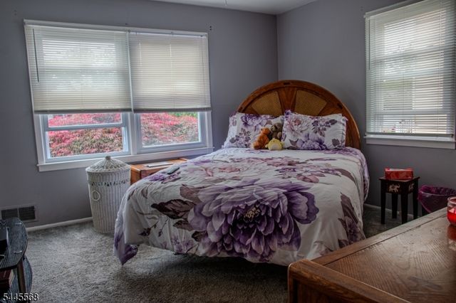 14 Dolan Ave, Aberdeen Twp., NJ 07747
