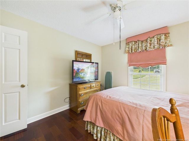 3602 Lakeshore Drive, Hope Mills, NC 28348
