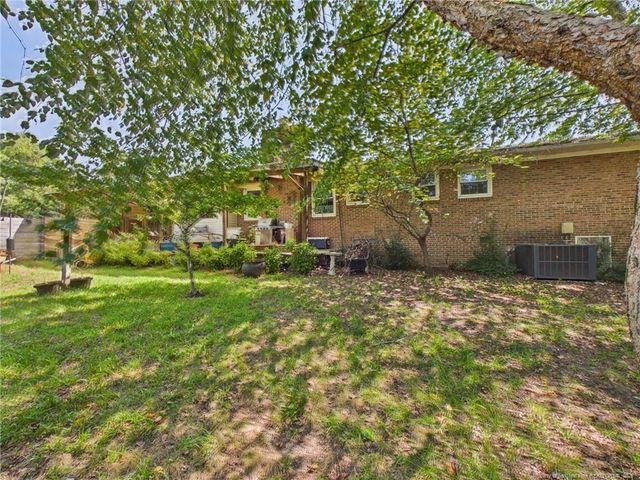 3602 Lakeshore Drive, Hope Mills, NC 28348