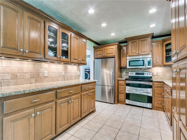 3109 Greenwood Court, Norman, OK 73072